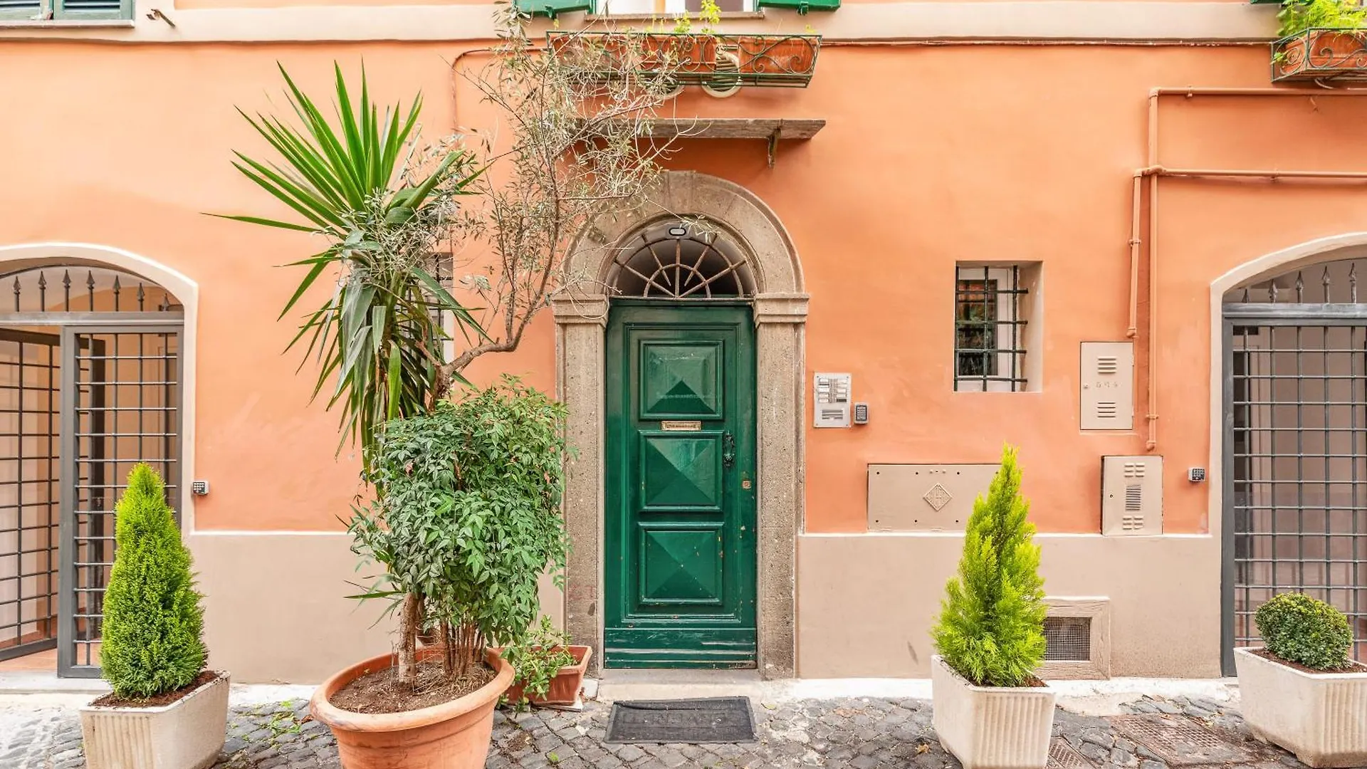 Leopardo Boutique Apartment In Trastevere Rome Guest house