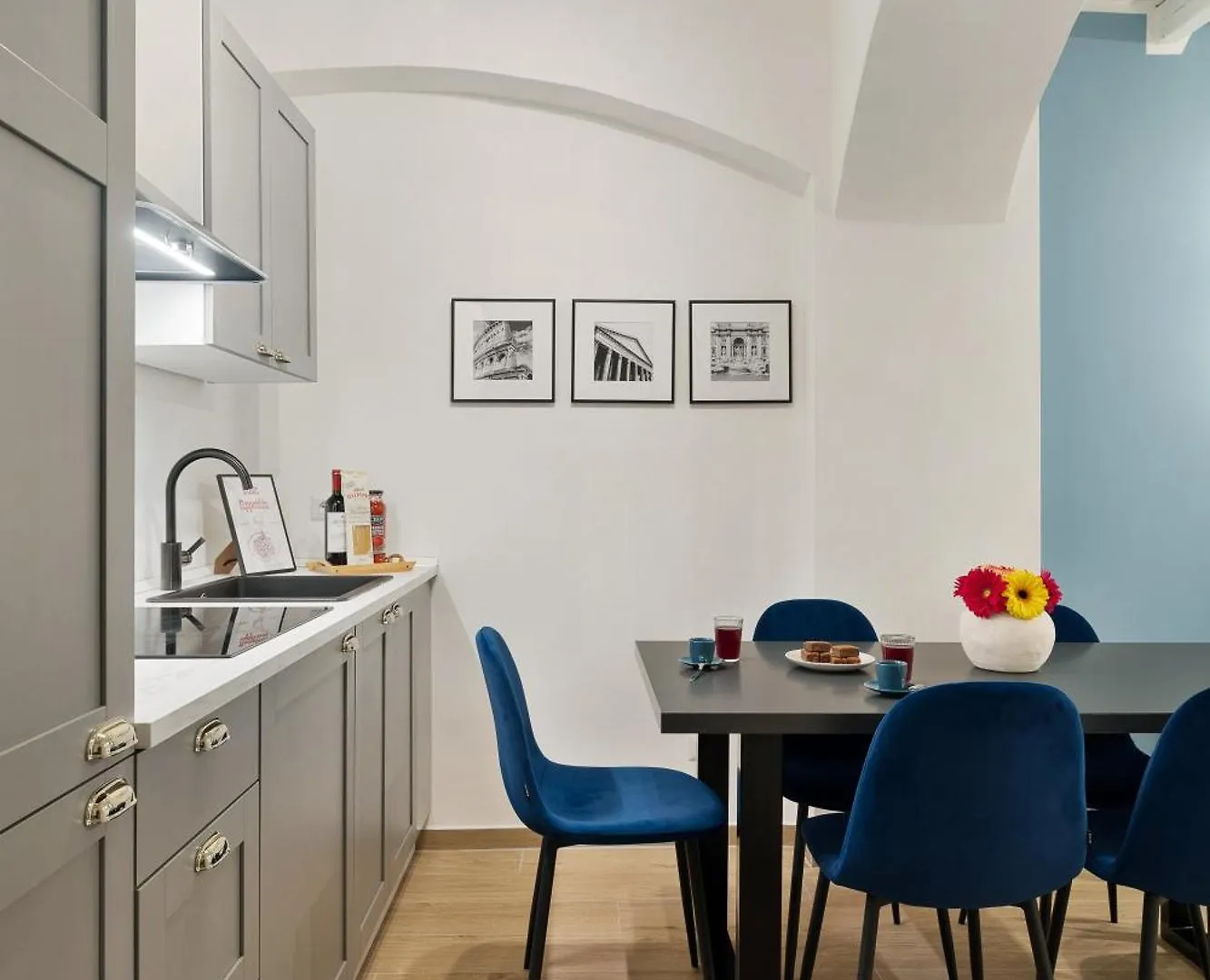 Leopardo Boutique Apartment In Trastevere Rome 0*,  Italy